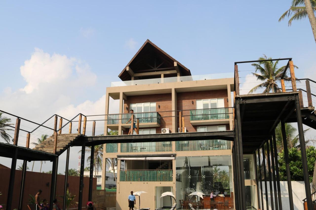 Saprin Beach Resort Усветакейява Екстер'єр фото
